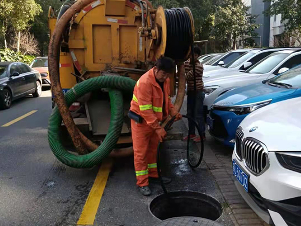 嫩江排污管道清淤